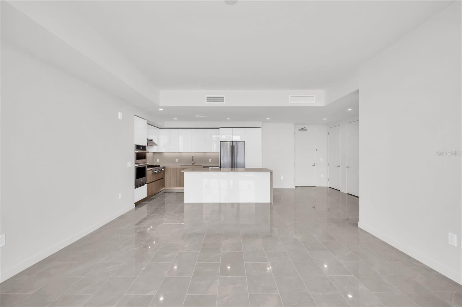 400 CENTRAL AVE #2605 — photo 13