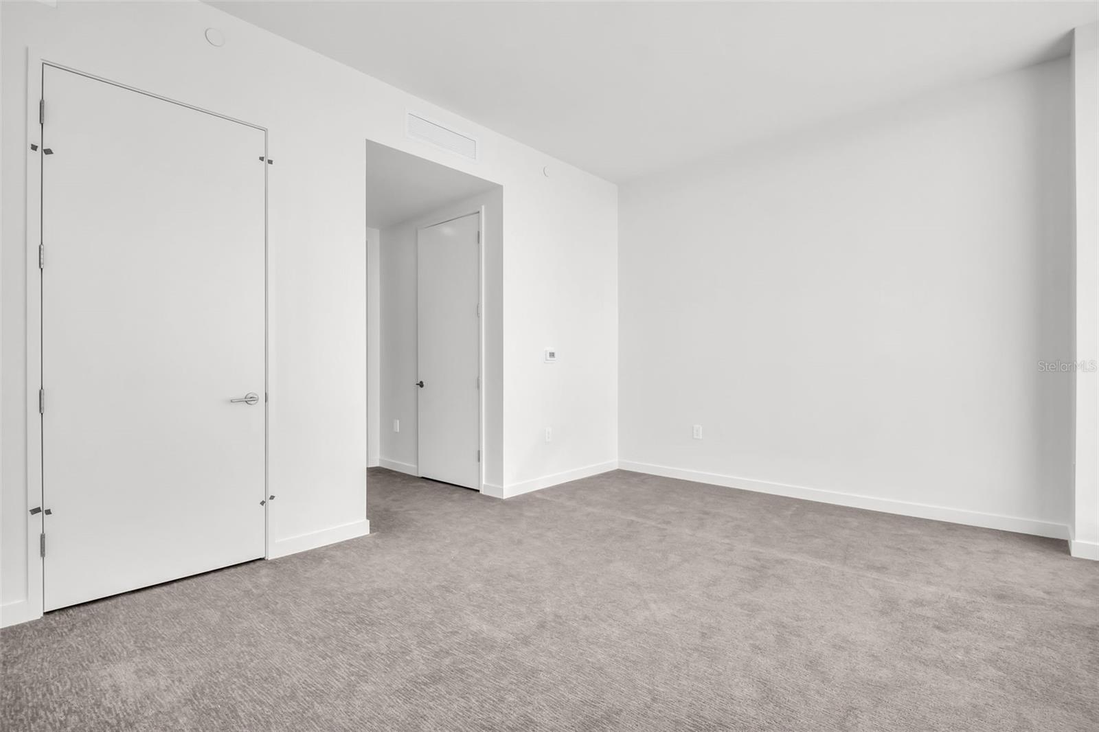 400 CENTRAL AVE #2605 — photo 21