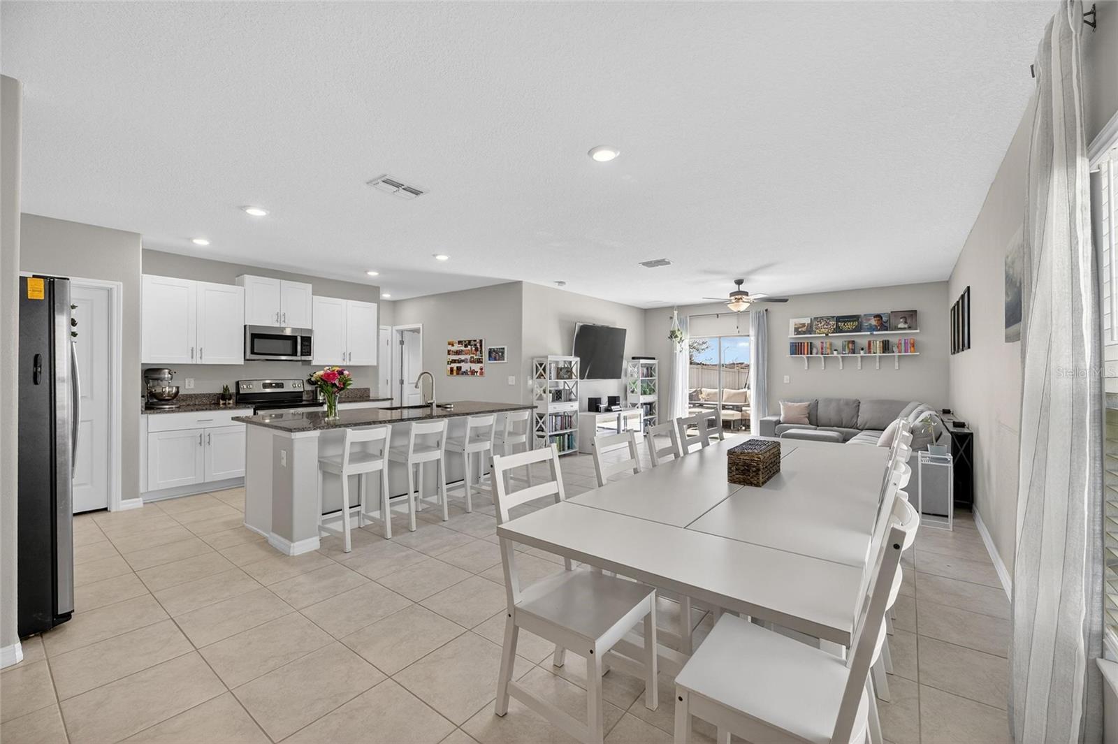16791 DELIA ST — photo 11