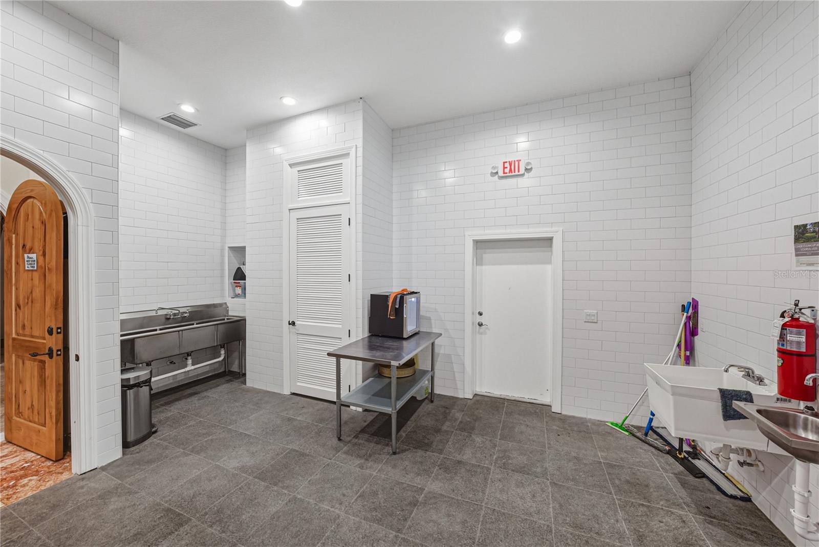 3515 GALLAGHER RD — photo 86