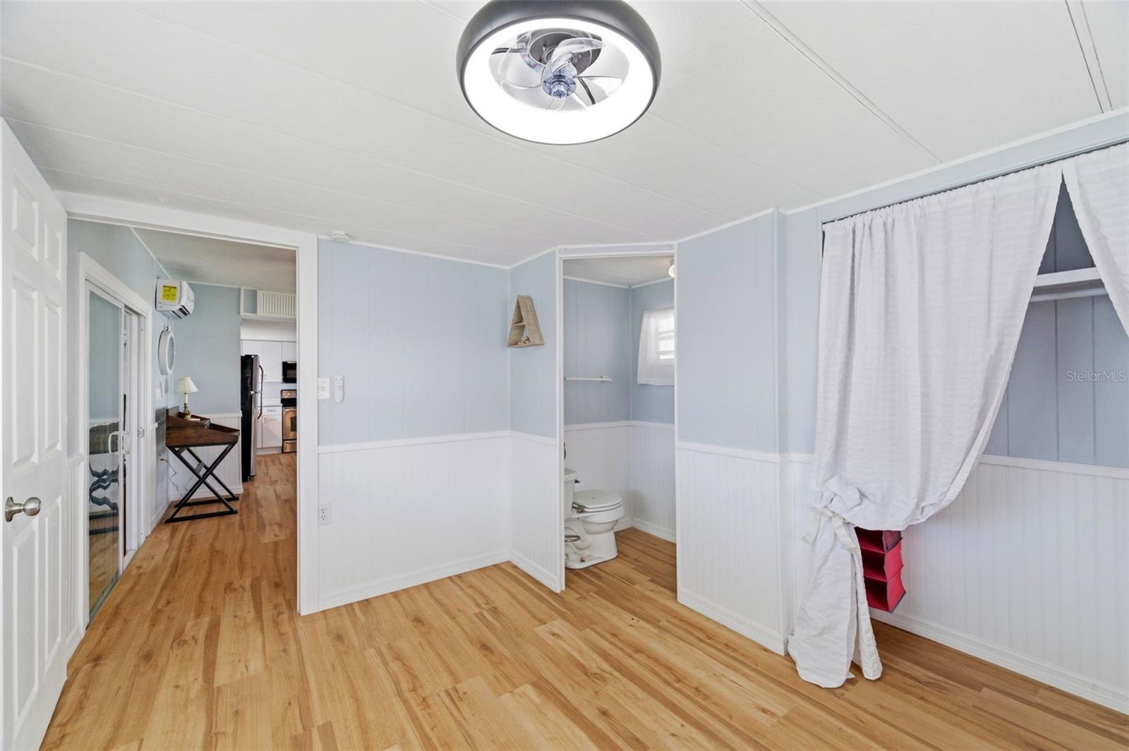 10913 LIBERTY DR — photo 17