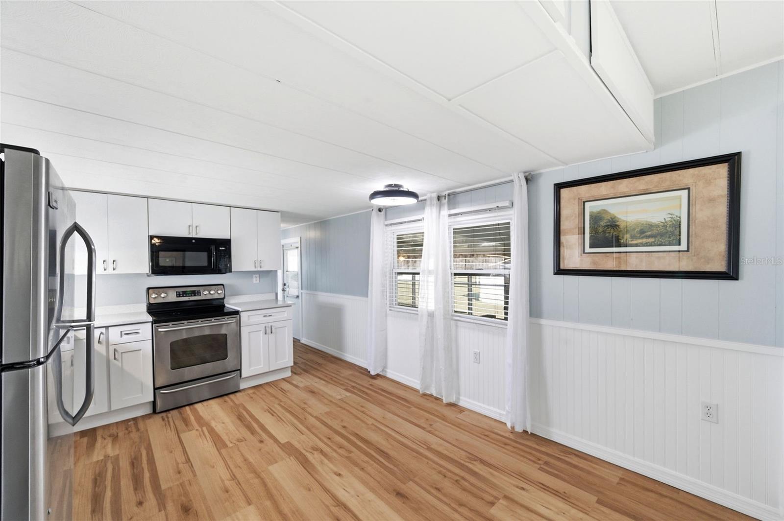 10913 LIBERTY DR — photo 9
