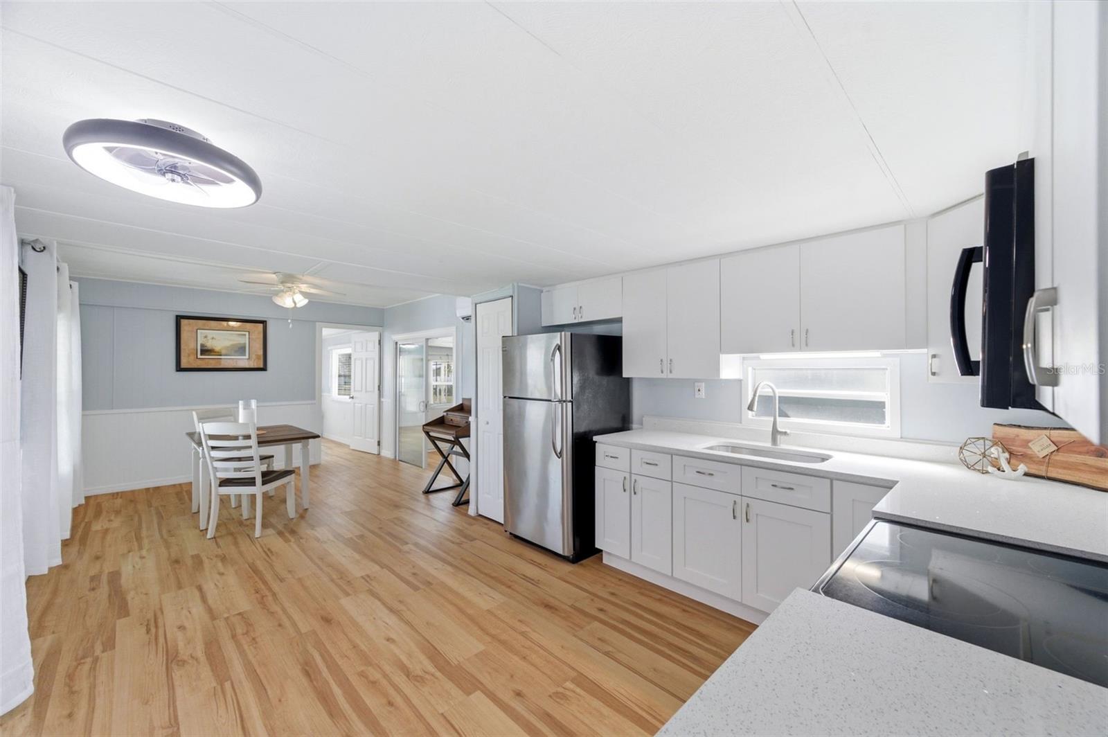10913 LIBERTY DR — photo 11
