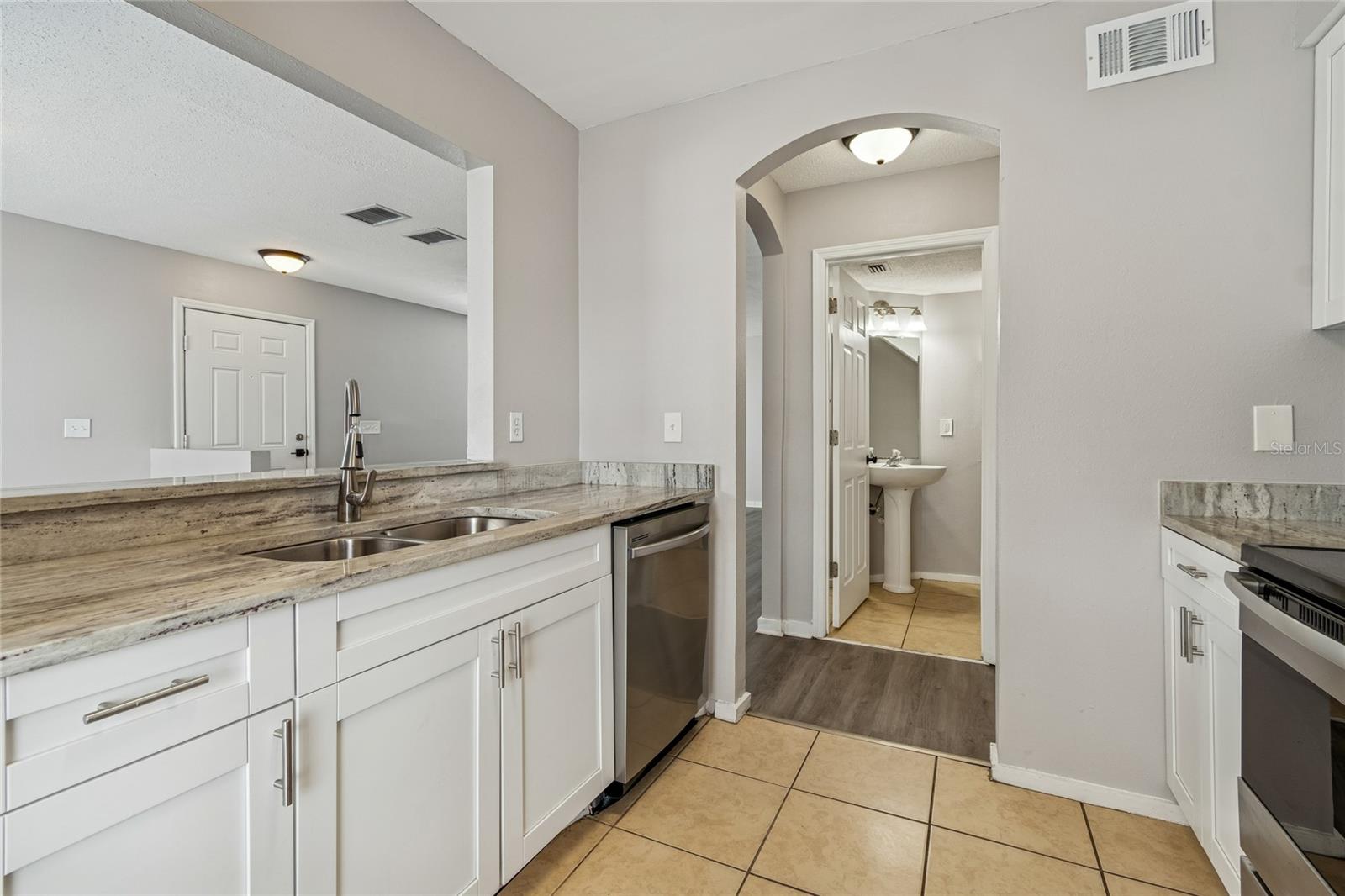 7402 E BANK DR — photo 21