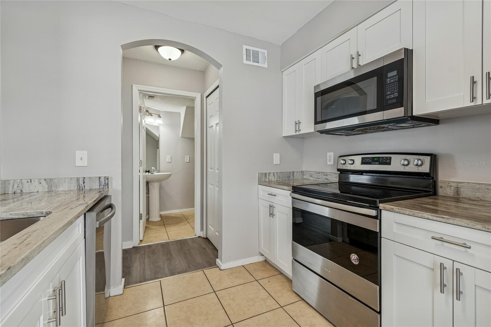 7402 E BANK DR — photo 22