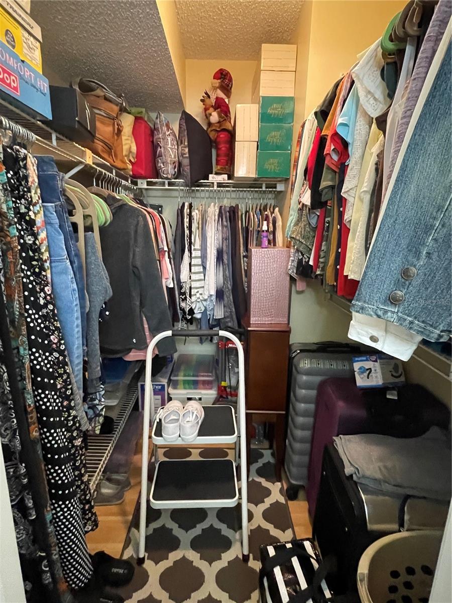 802 LENNOX RD W #802 — photo 16