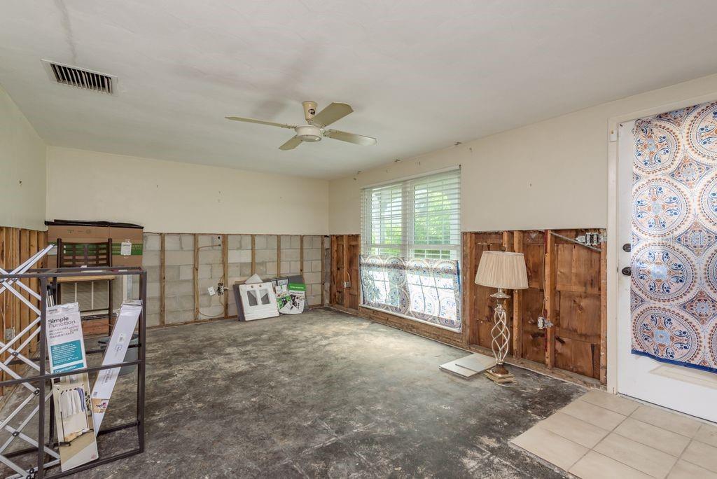 3552 BLUEBELL LN — photo 8