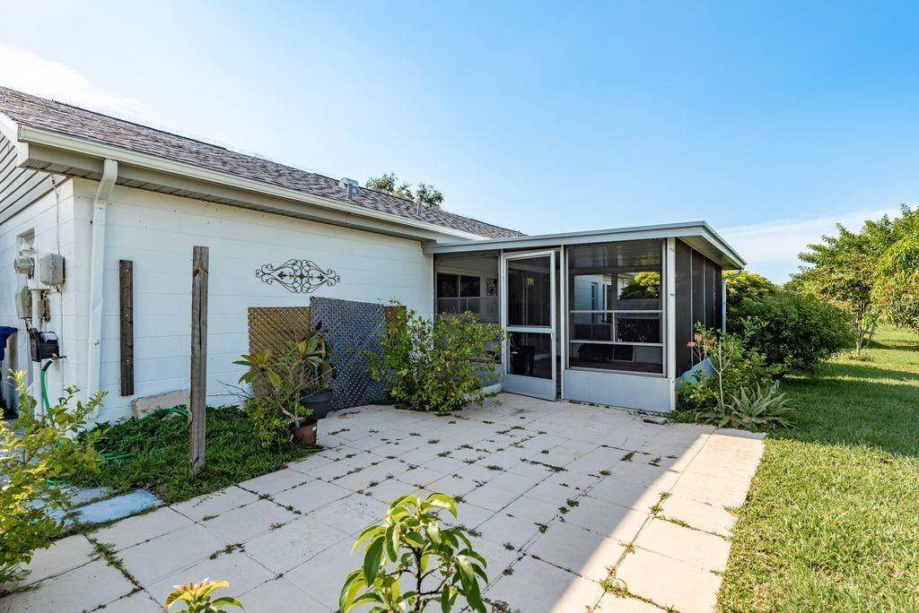 3552 BLUEBELL LN — photo 20
