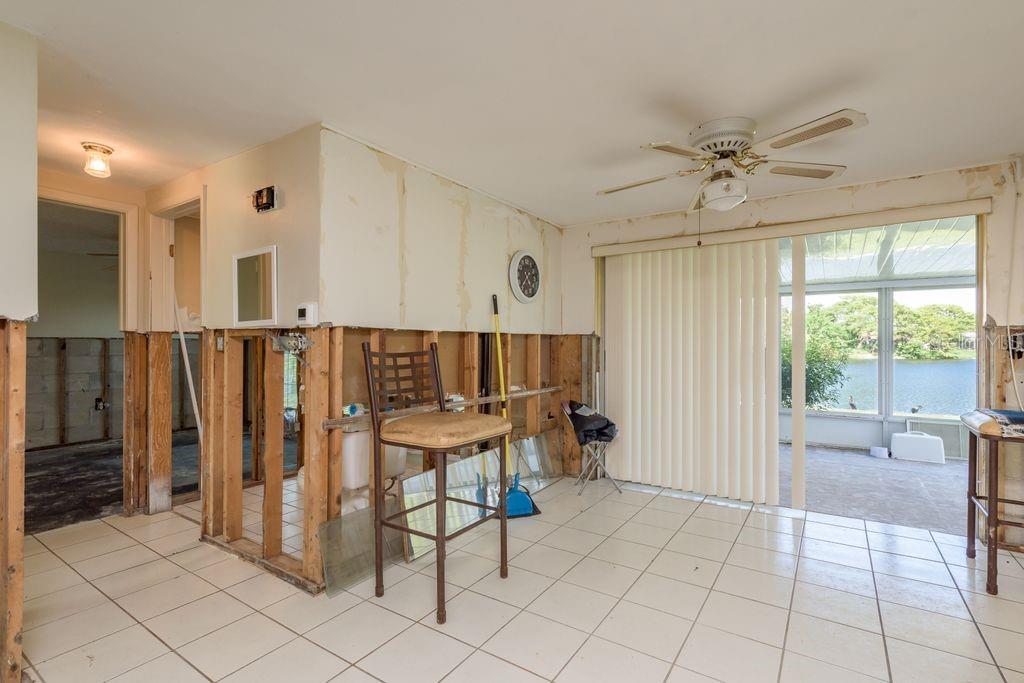 3552 BLUEBELL LN — photo 11