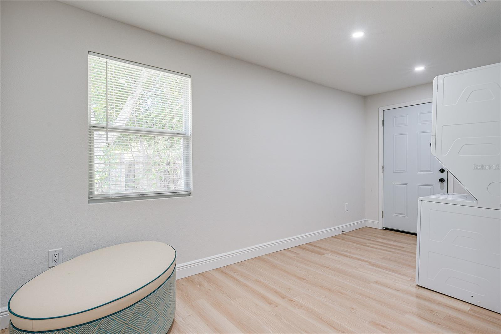 7515 NEW YORK AVE — photo 25