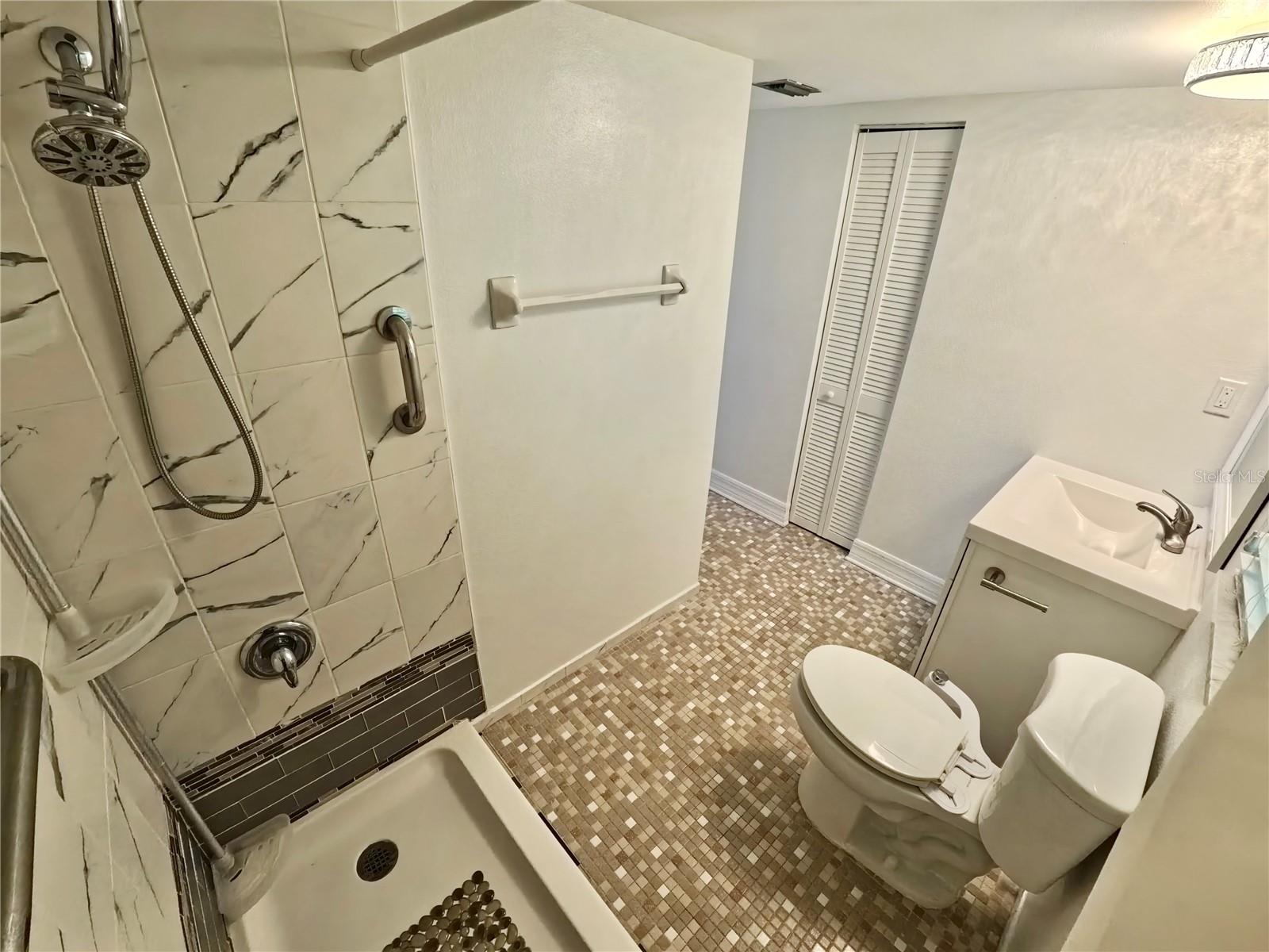 464 N PAULA DR #115 — photo 16