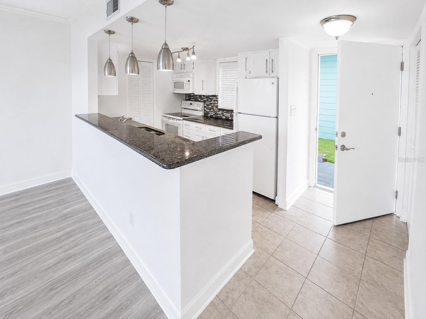 464 N PAULA DR #115 — photo 7