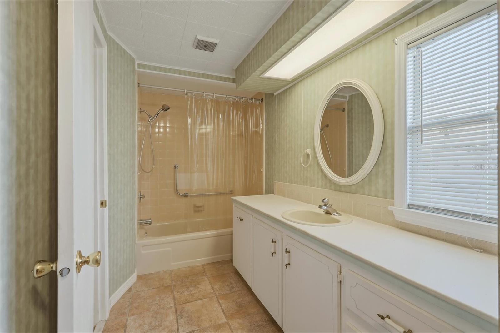 6710 36TH AVE E #201 — photo 21