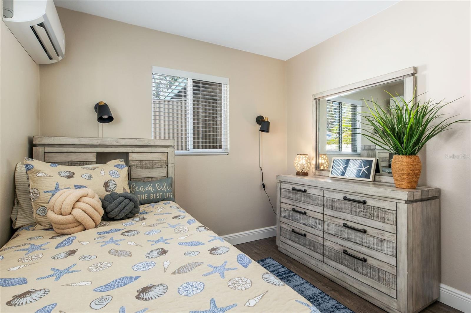 1704 WISCONSIN LN — photo 21