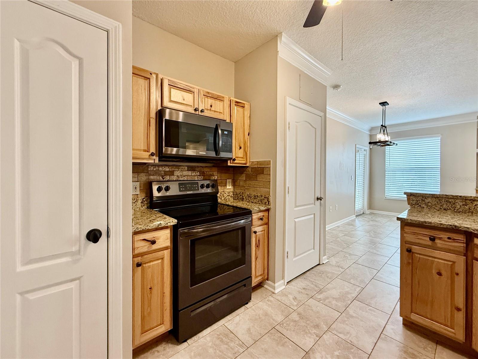 18013 VILLA CREEK DR — photo 12