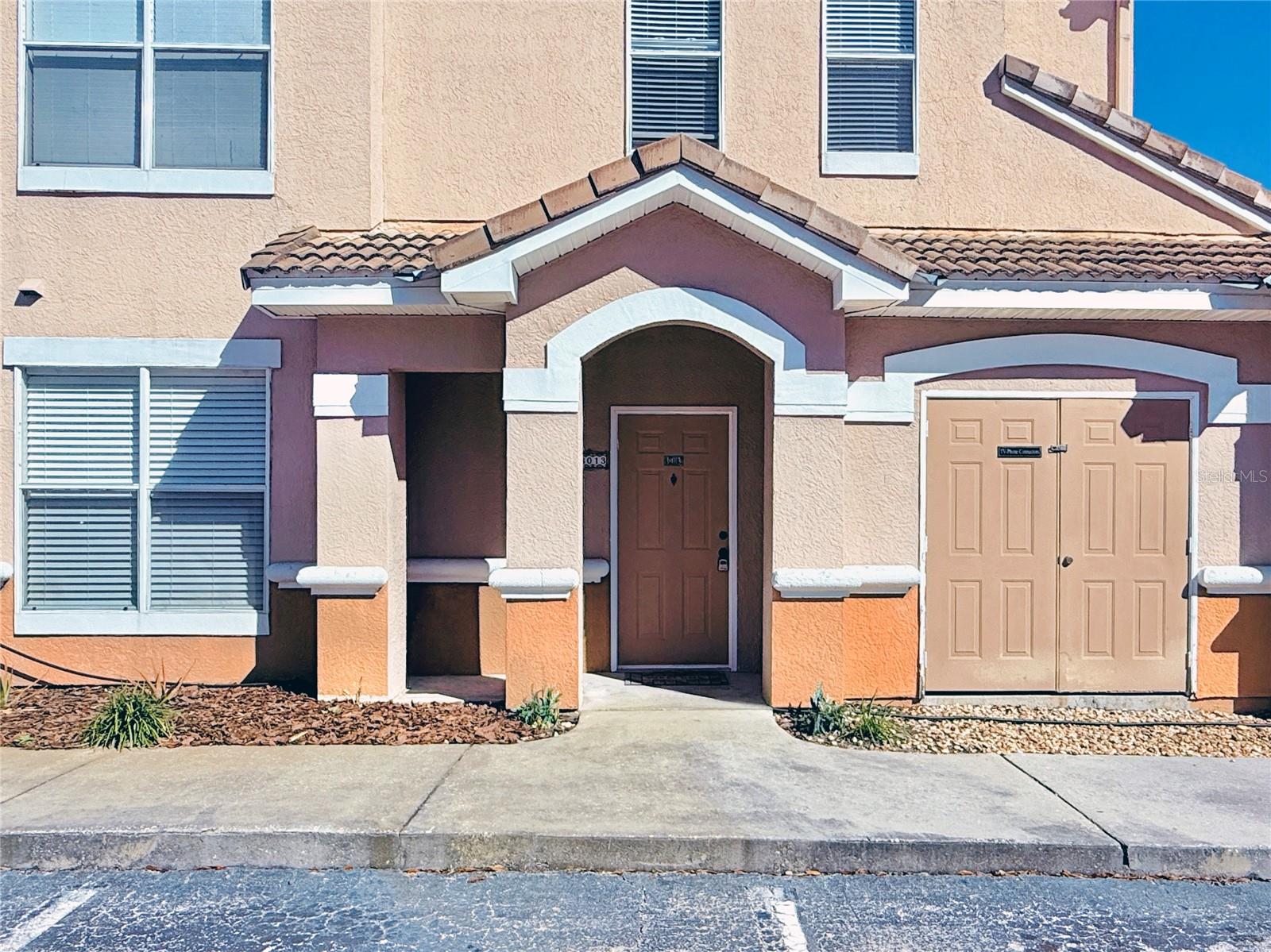 18013 VILLA CREEK DR — photo 2
