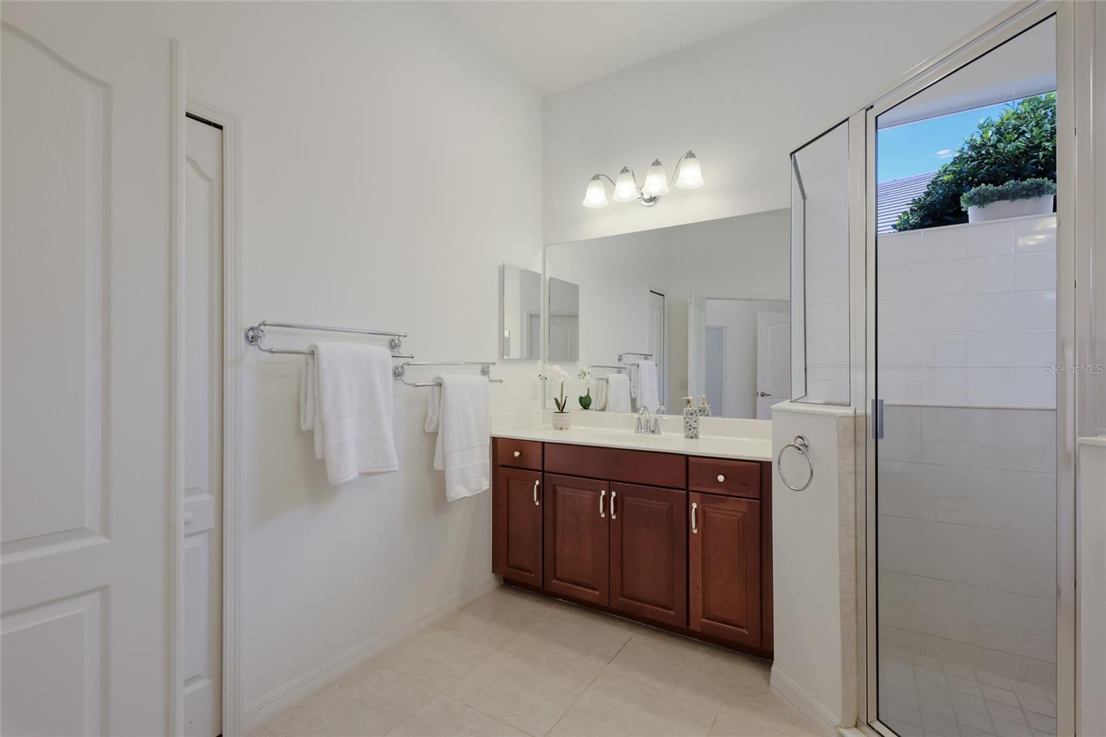 14335 STIRLING DR — photo 28