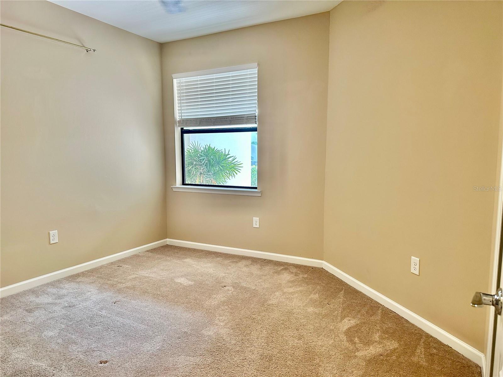 17631 CAMDEN DR — photo 24