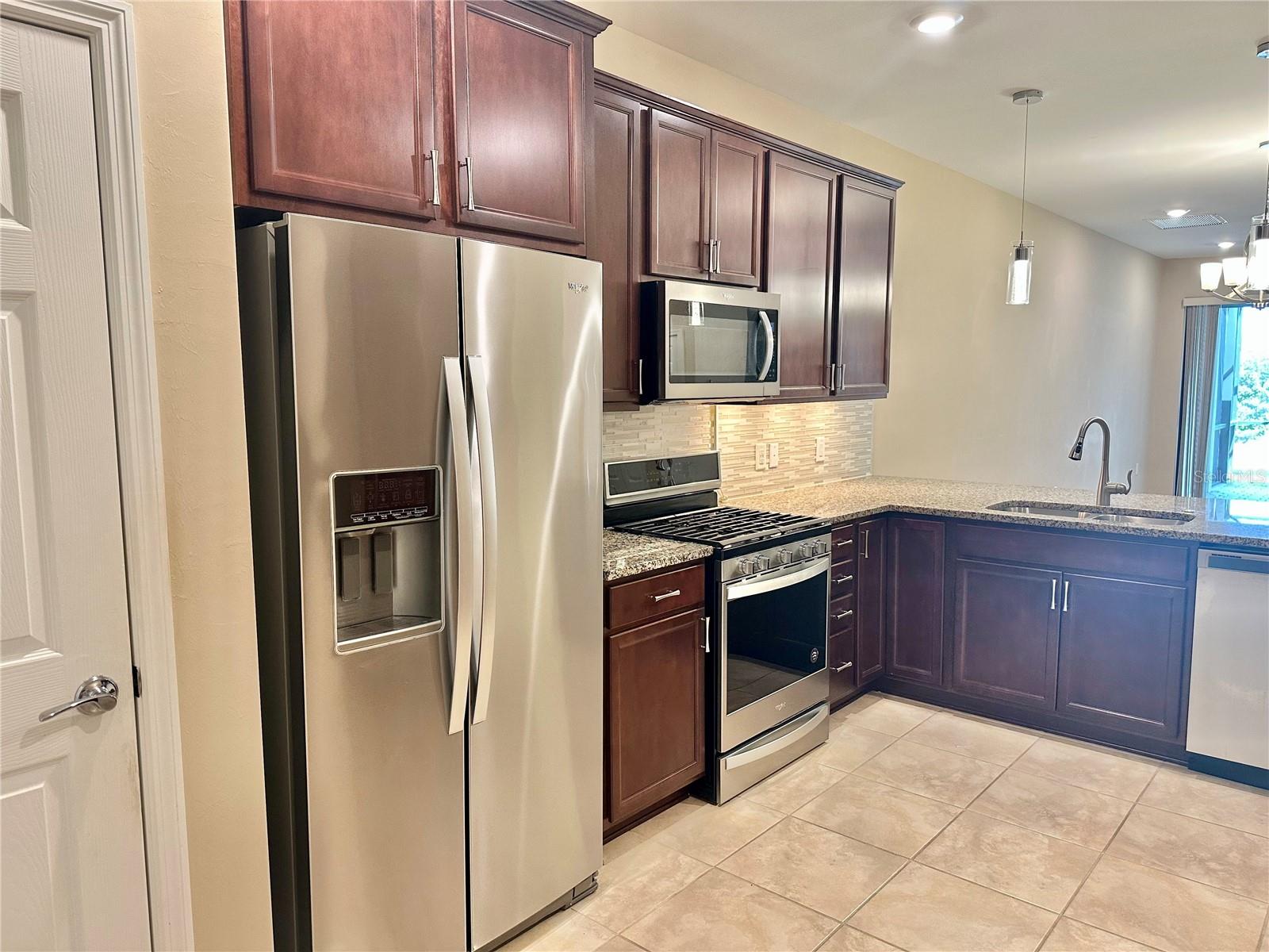 17631 CAMDEN DR — photo 14