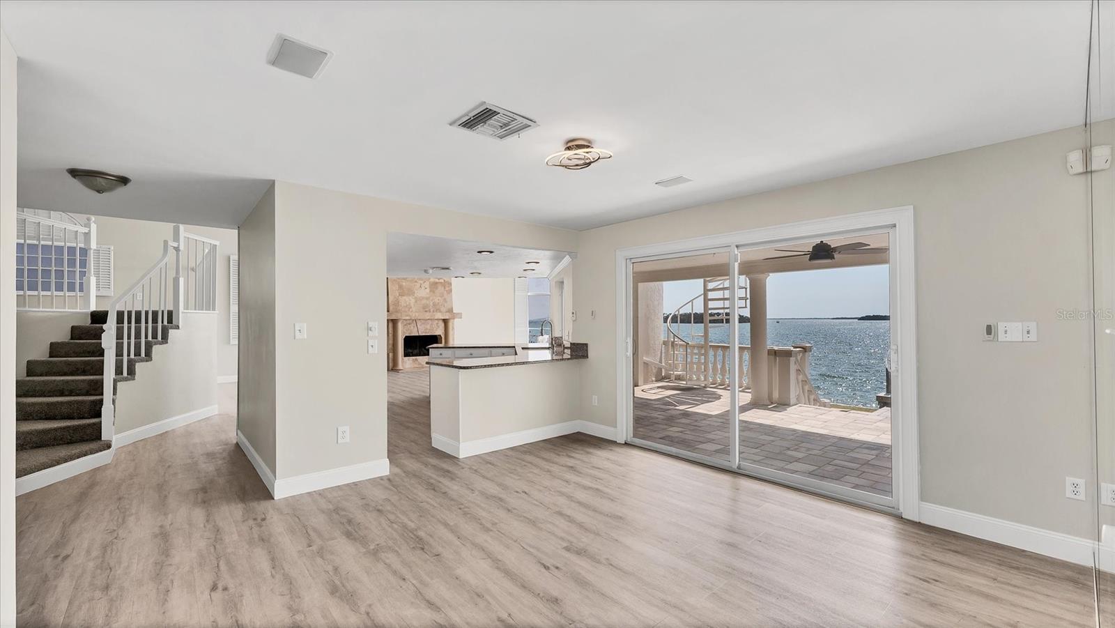120 SANDS POINT DR — photo 14