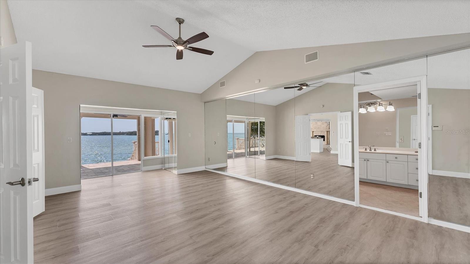 120 SANDS POINT DR — photo 15