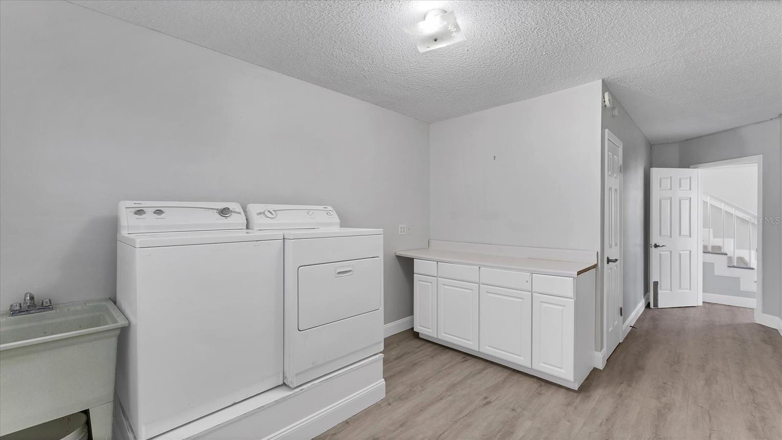 120 SANDS POINT DR — photo 49