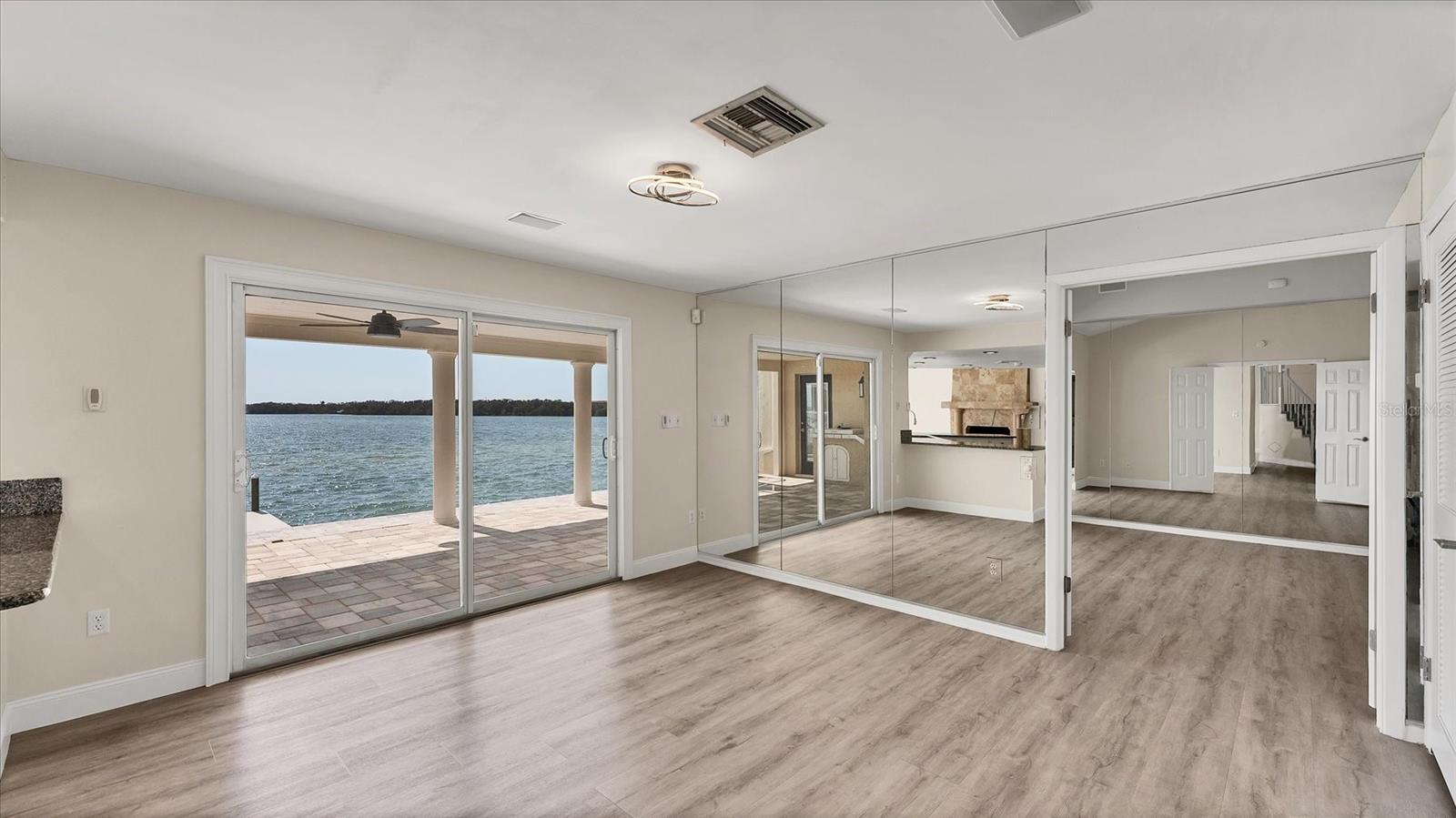 120 SANDS POINT DR — photo 13