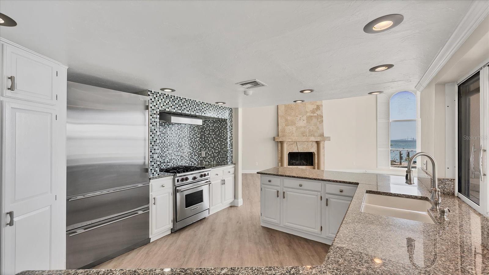 120 SANDS POINT DR — photo 12