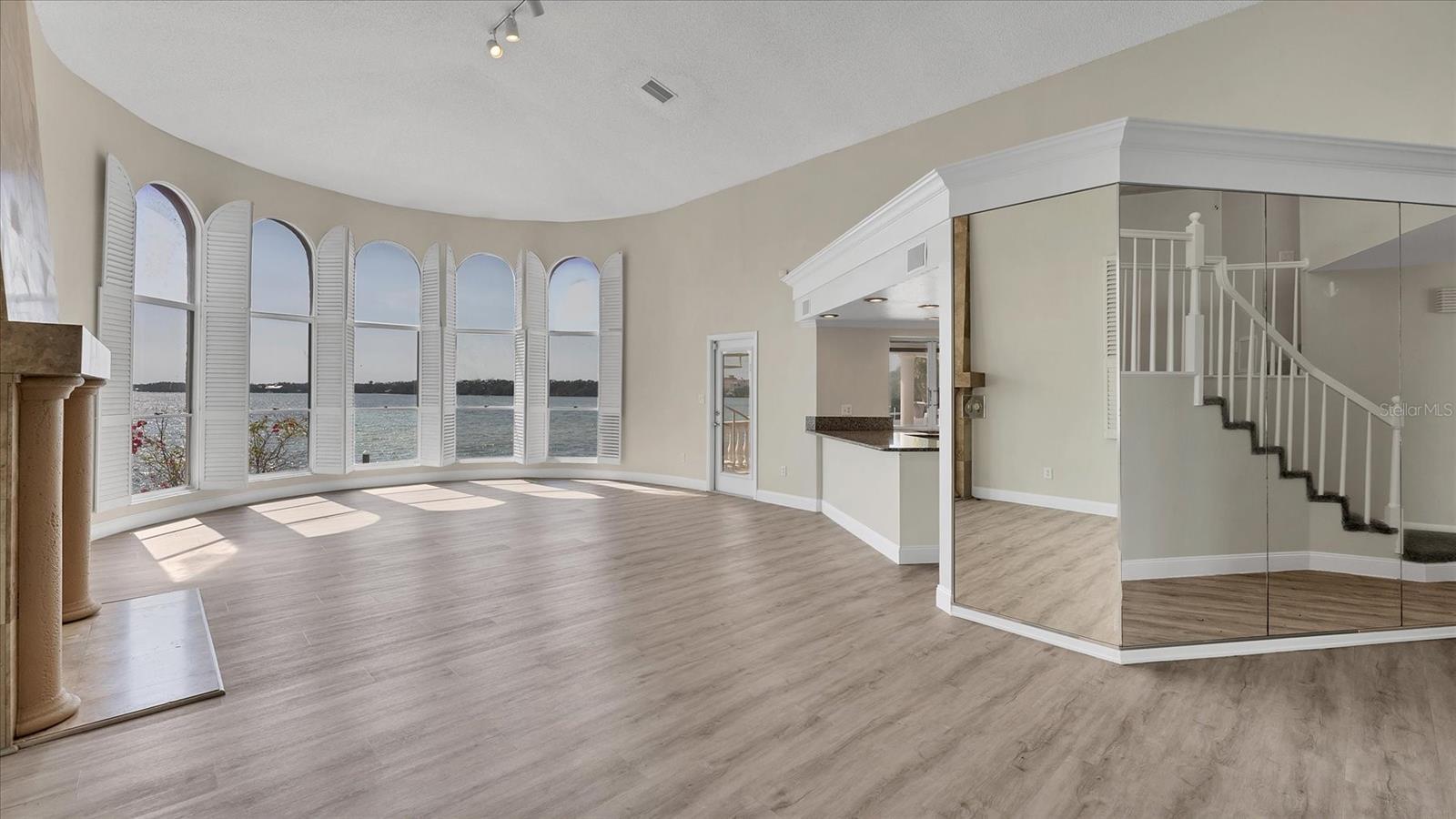 120 SANDS POINT DR — photo 7