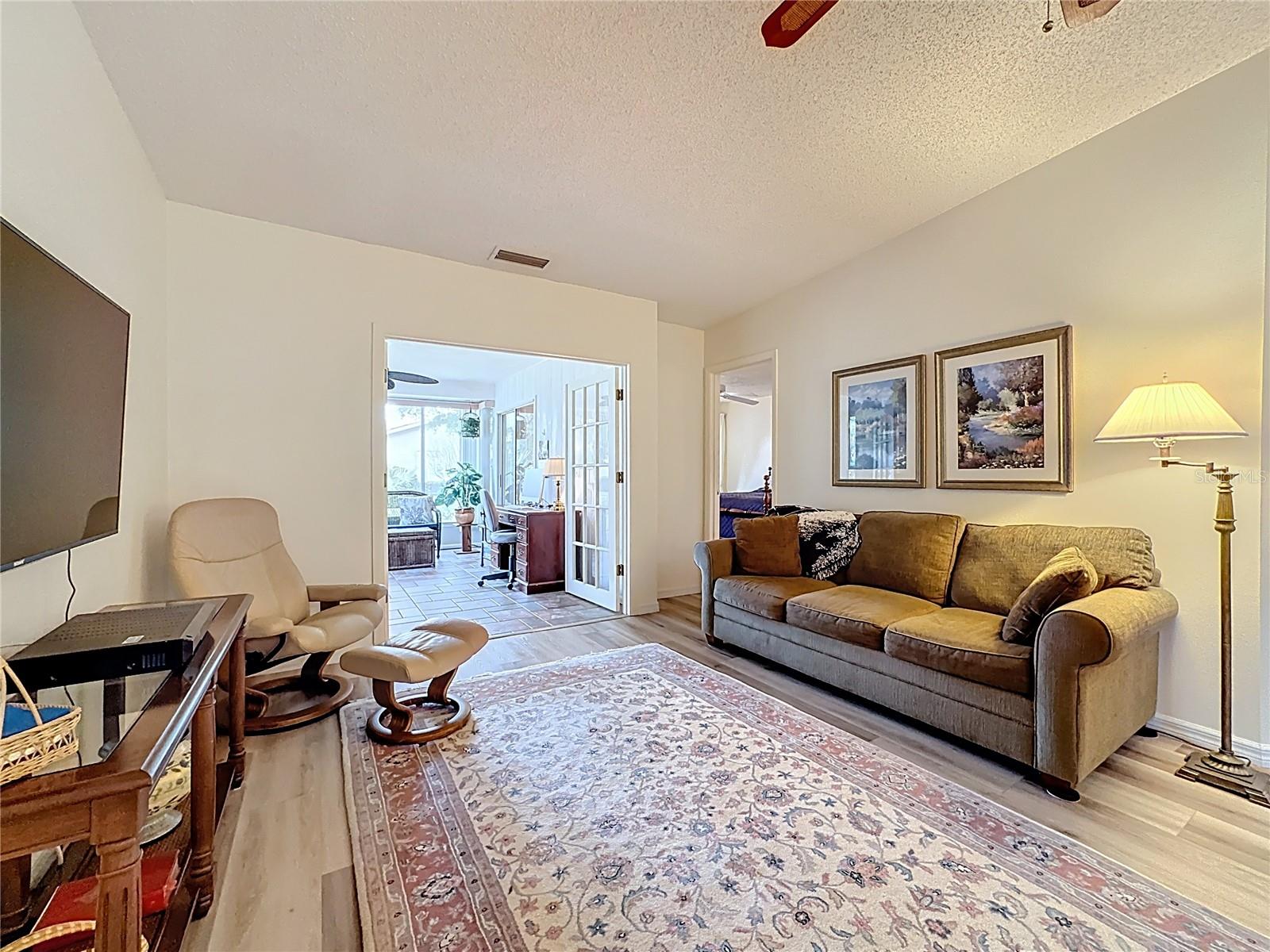 5611 GARDEN LAKES DR — photo 24