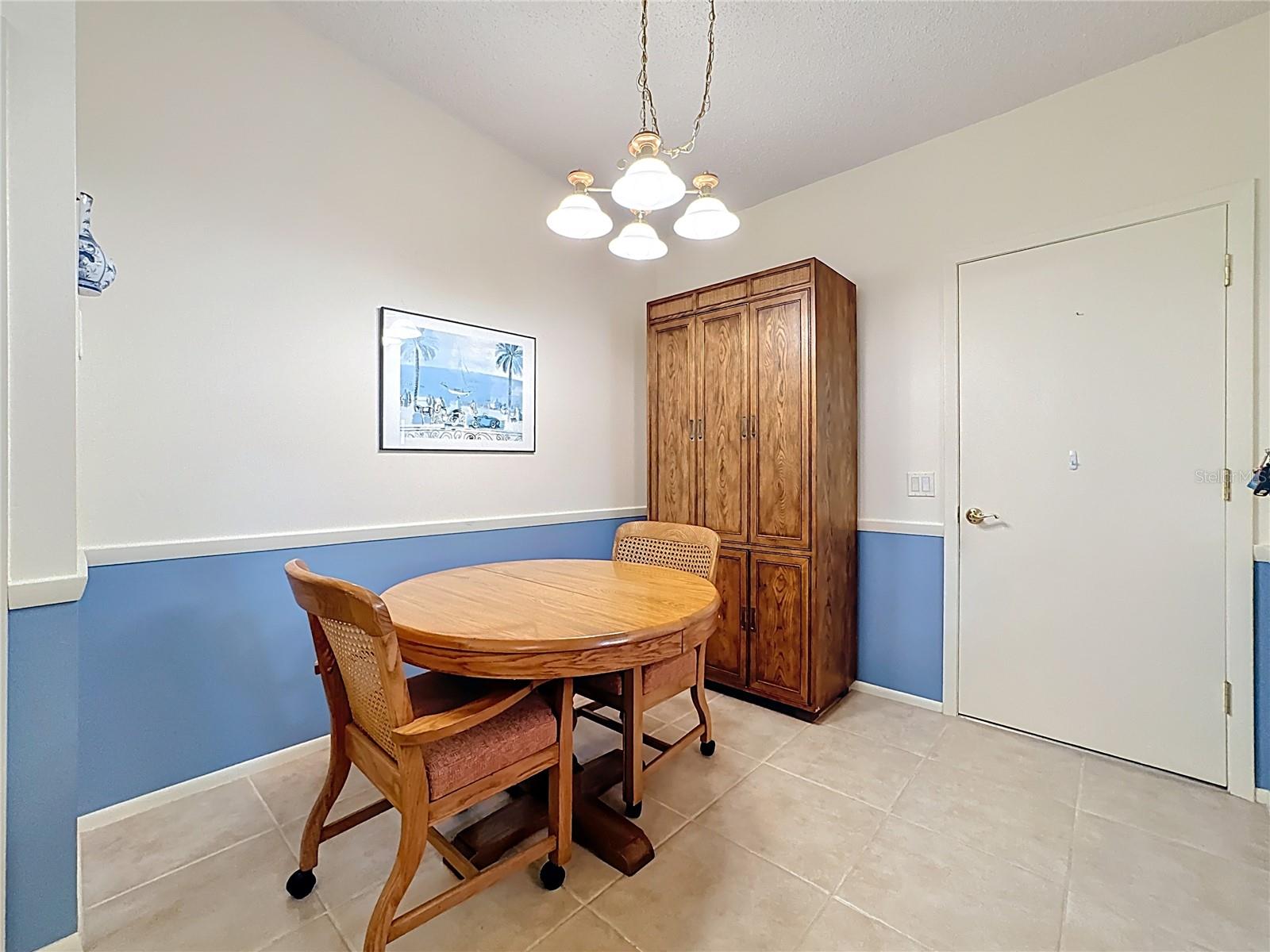 5611 GARDEN LAKES DR — photo 20
