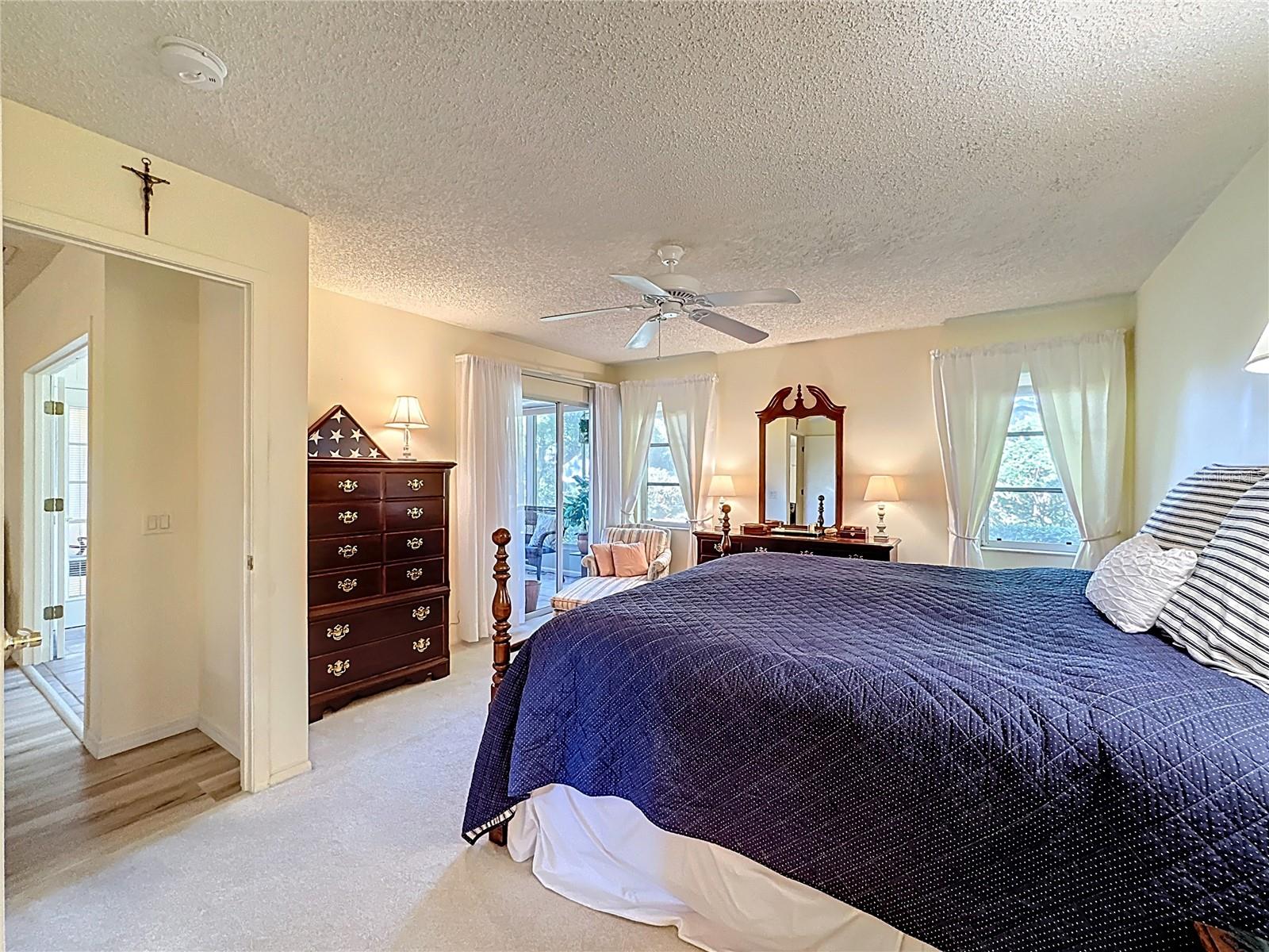 5611 GARDEN LAKES DR — photo 33