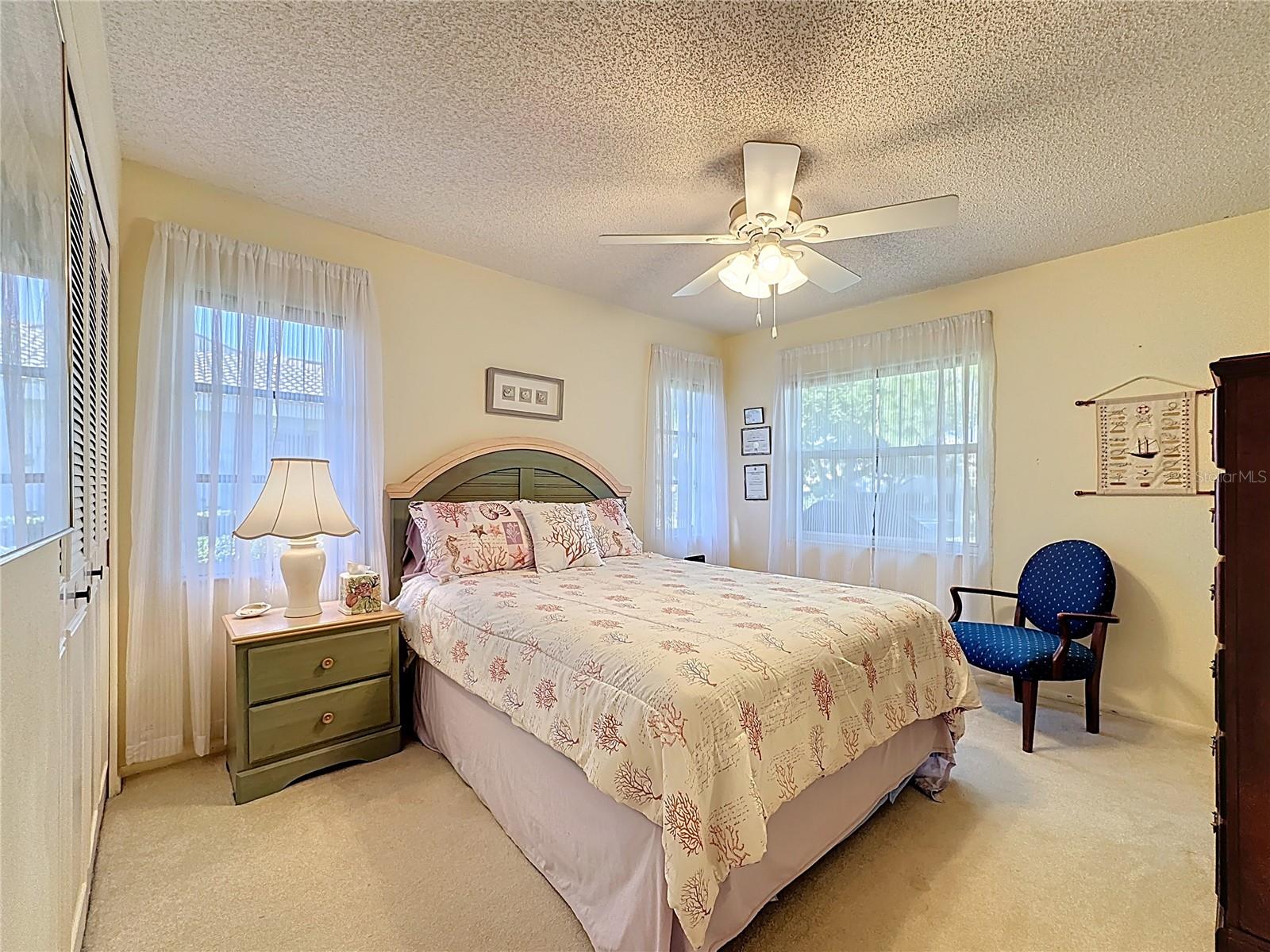 5611 GARDEN LAKES DR — photo 37