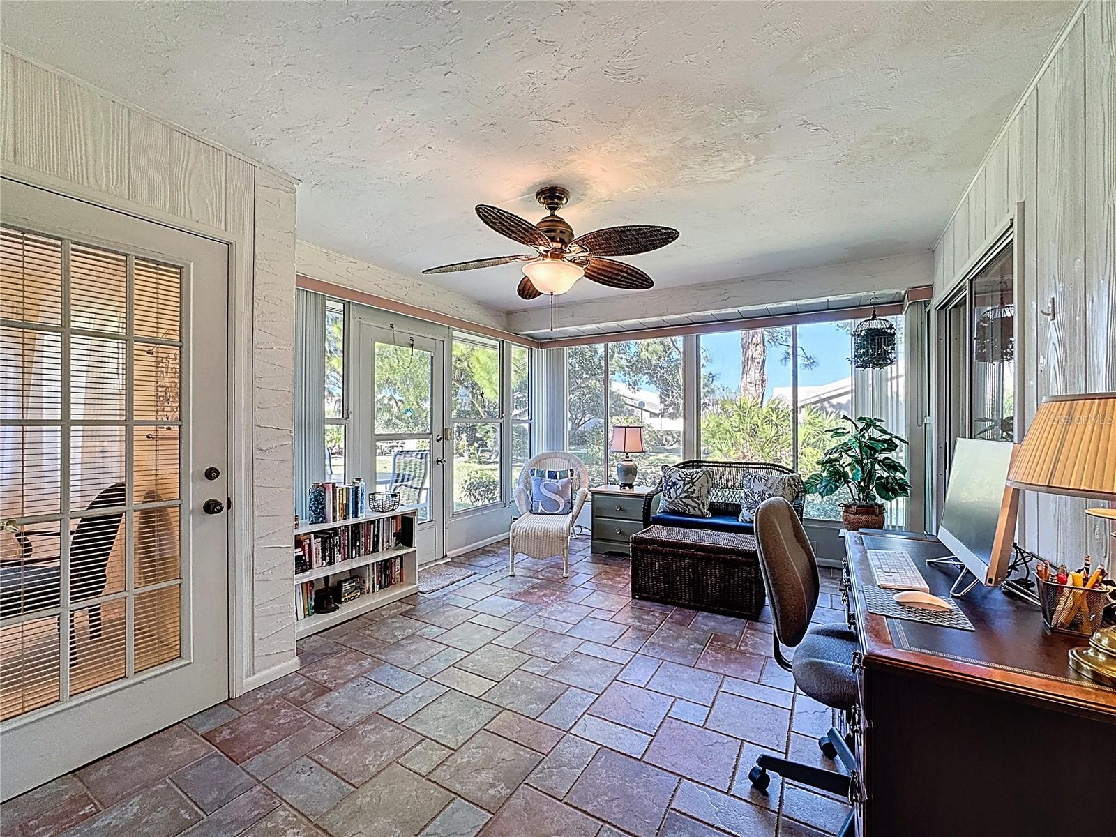 5611 GARDEN LAKES DR — photo 26