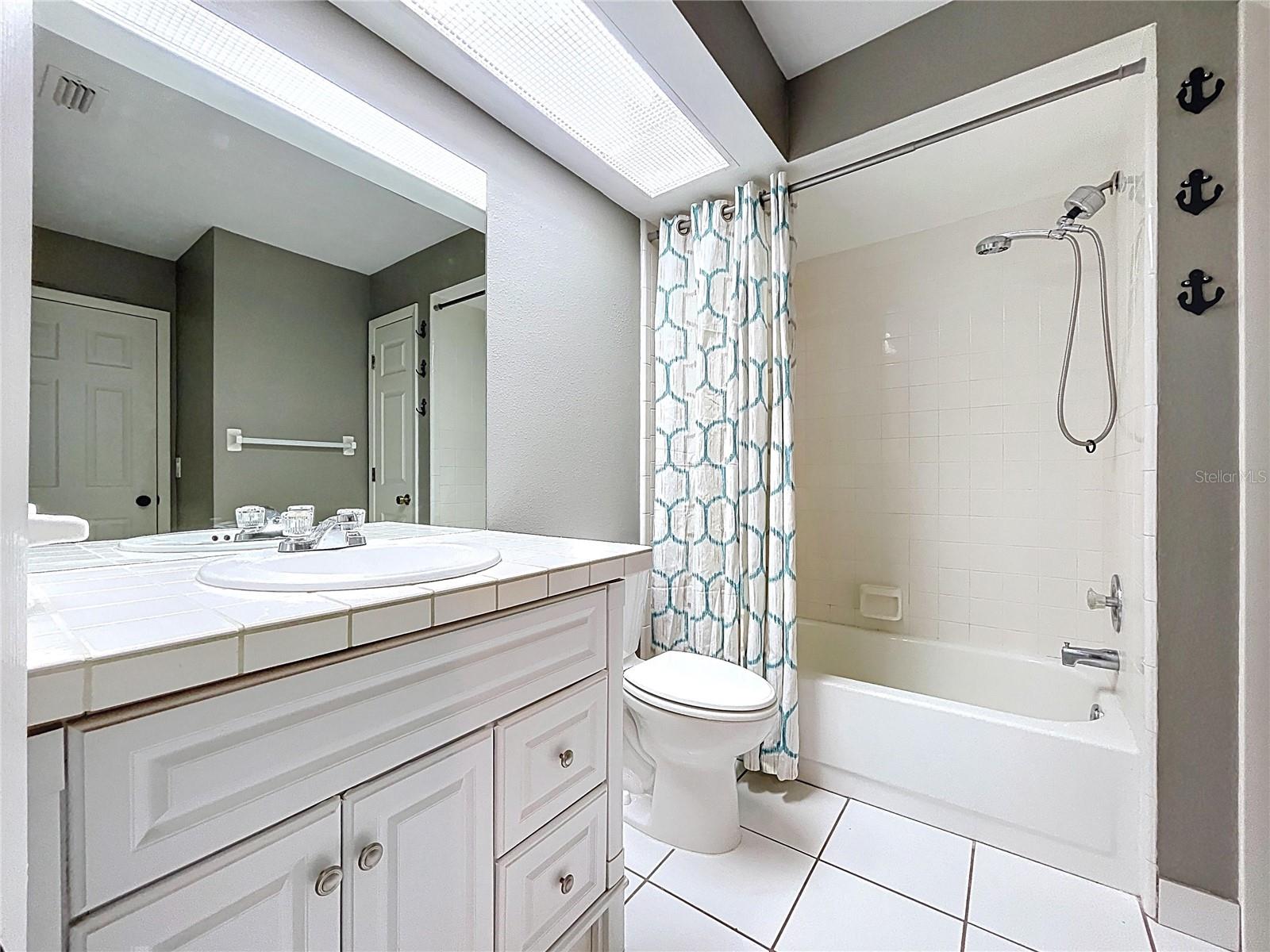10655 LAKEVIEW DR — photo 42