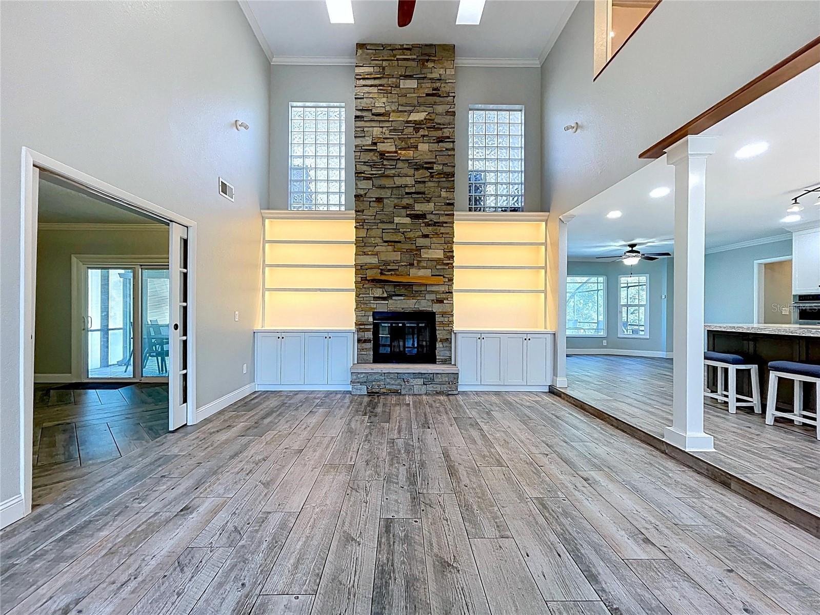10655 LAKEVIEW DR — photo 18