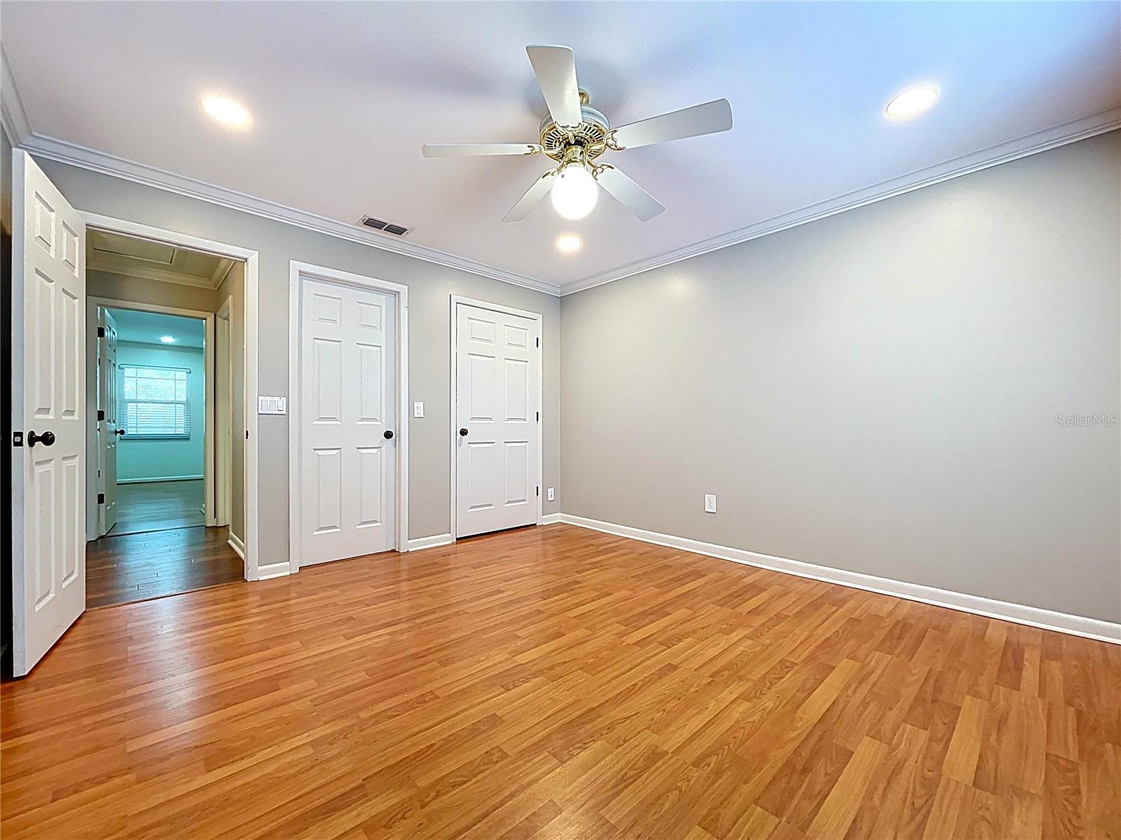 10655 LAKEVIEW DR — photo 41