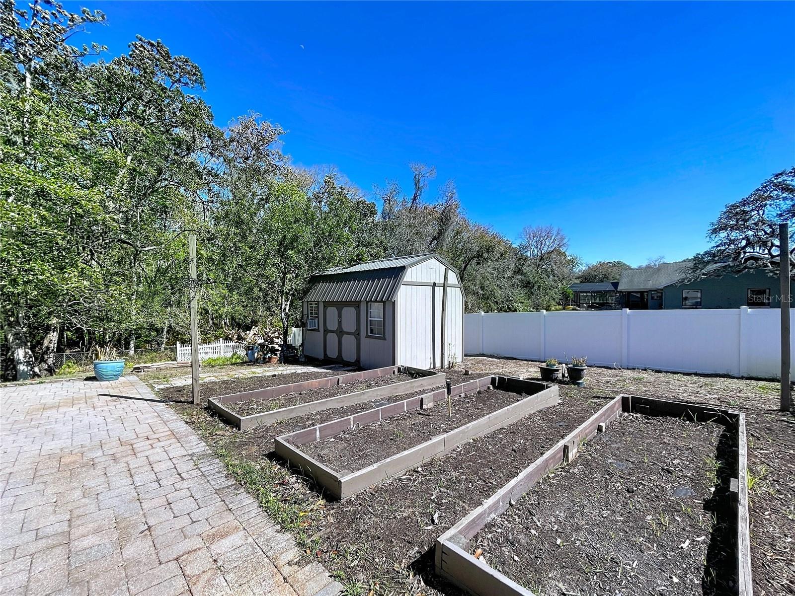 10655 LAKEVIEW DR — photo 67