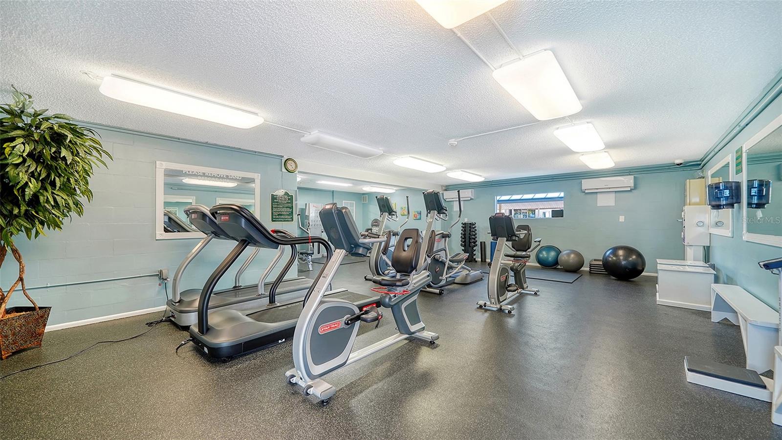 5920 MIDNIGHT PASS RD #1003 — photo 43