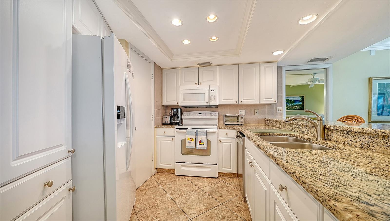 5920 MIDNIGHT PASS RD #1003 — photo 13