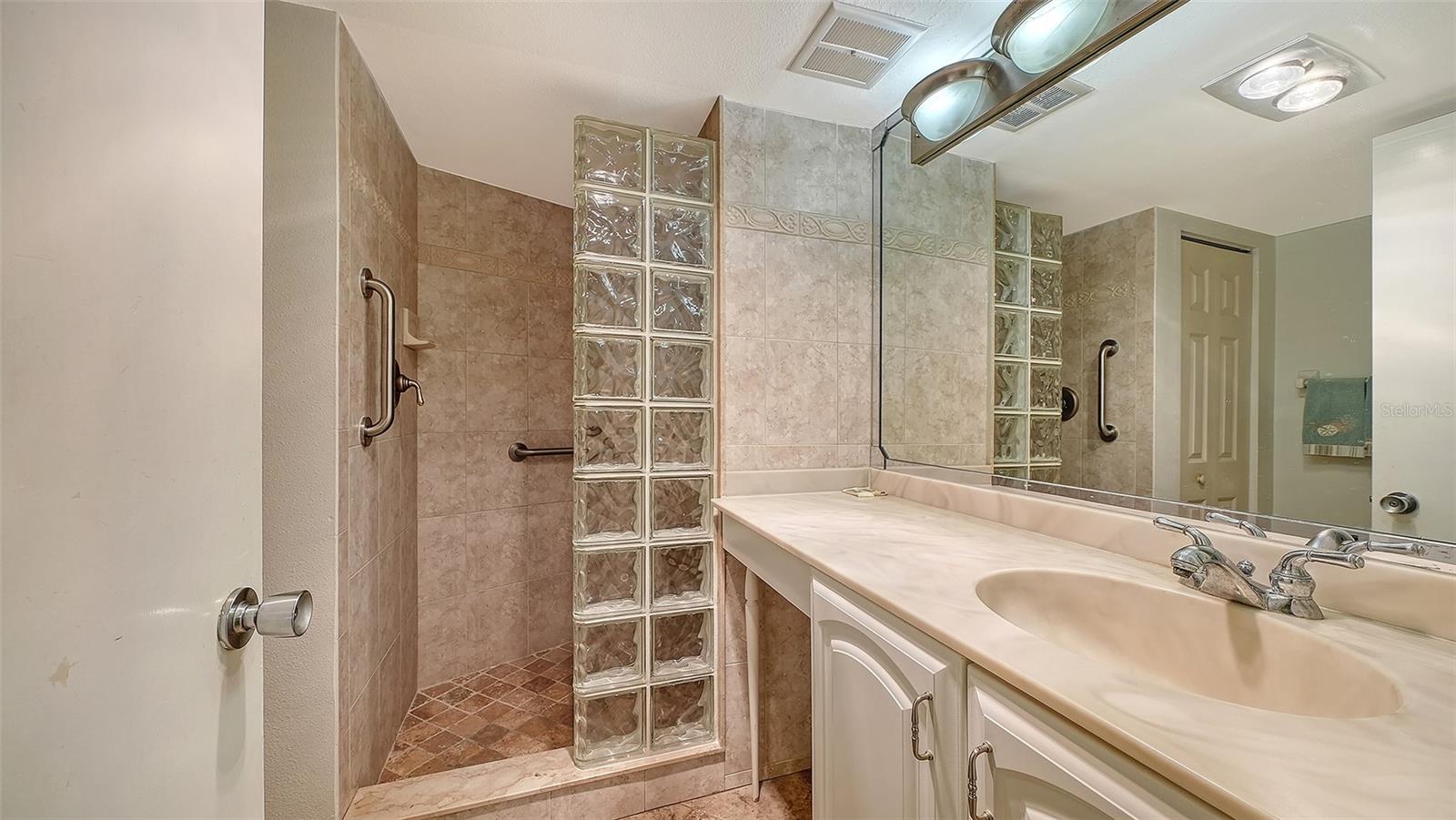 5920 MIDNIGHT PASS RD #1003 — photo 22