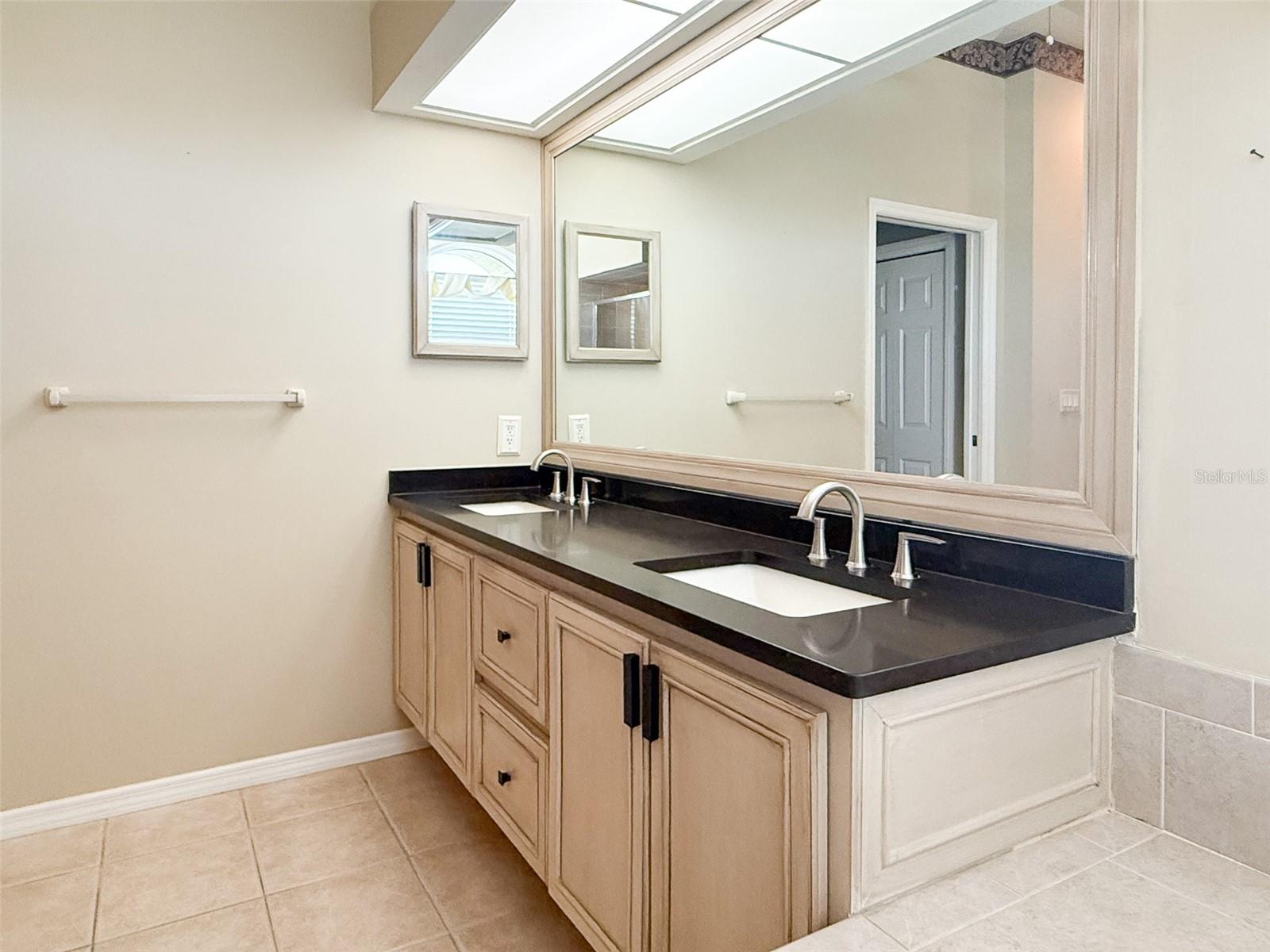 8506 CORAL CREEK LOOP — photo 15