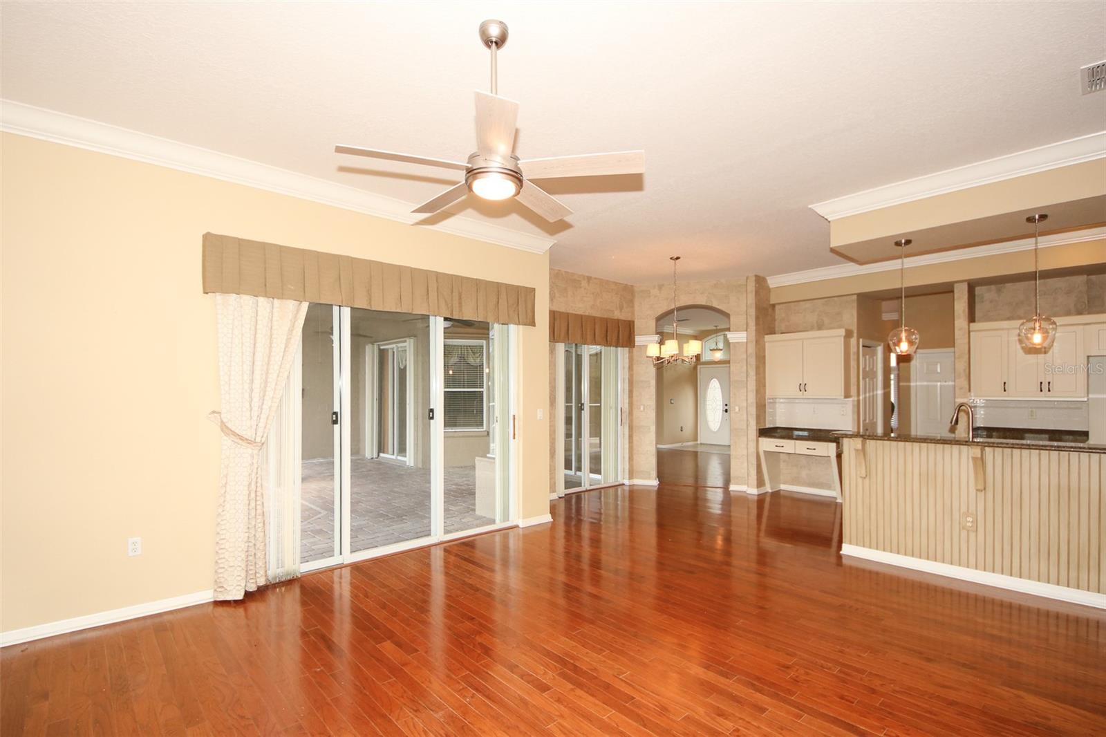 8506 CORAL CREEK LOOP — photo 10