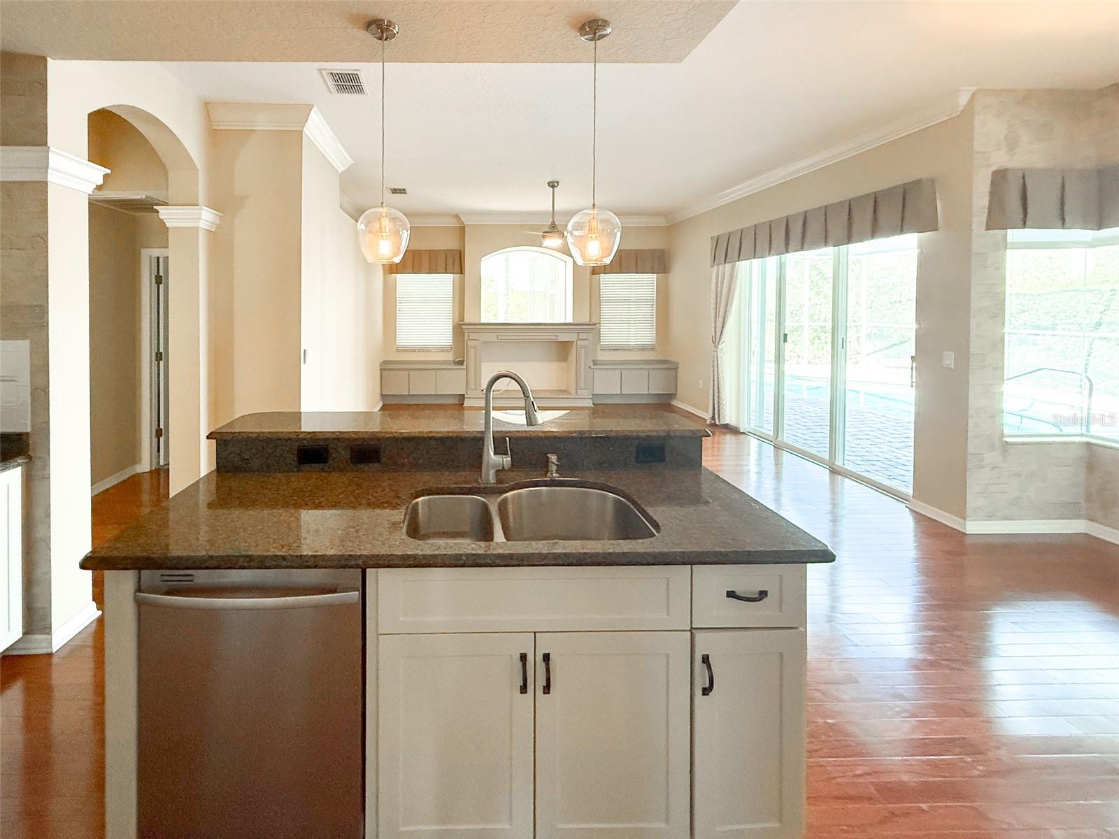 8506 CORAL CREEK LOOP — photo 20