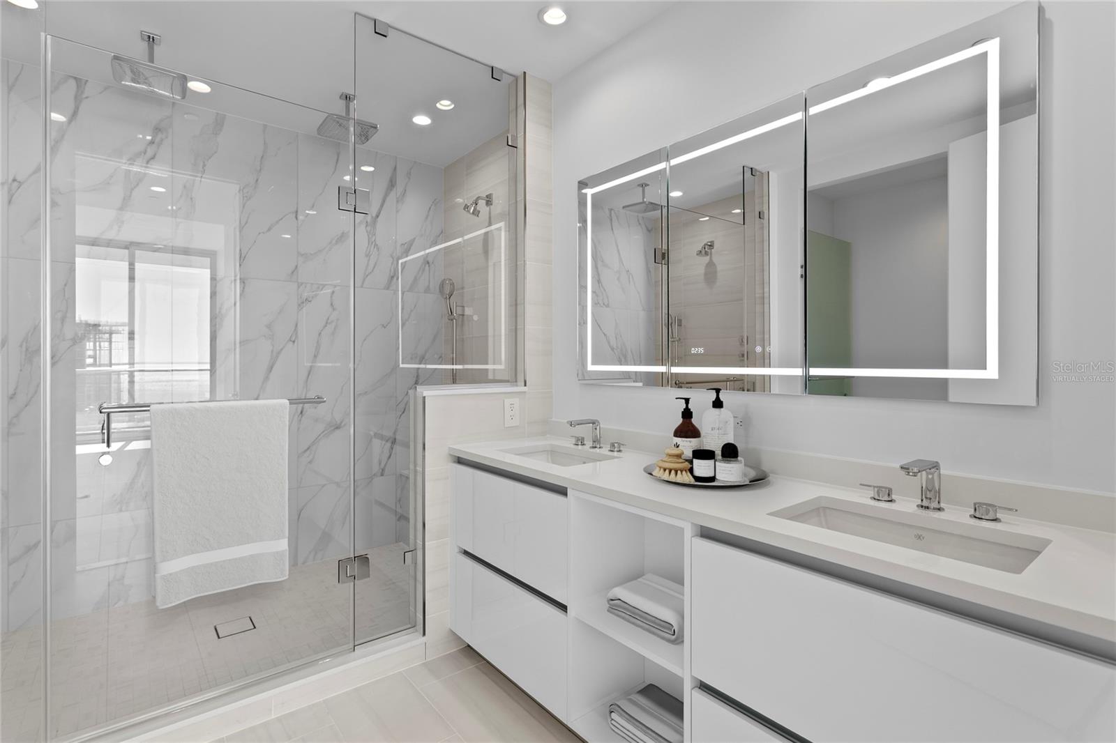 400 CENTRAL AVE #2806 — photo 31
