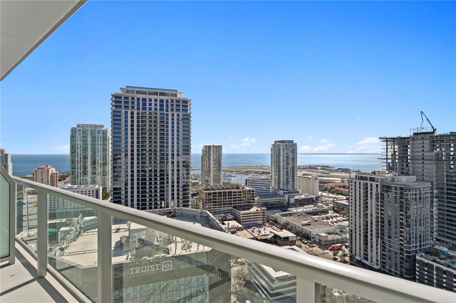 400 CENTRAL AVE #2806 — photo 4