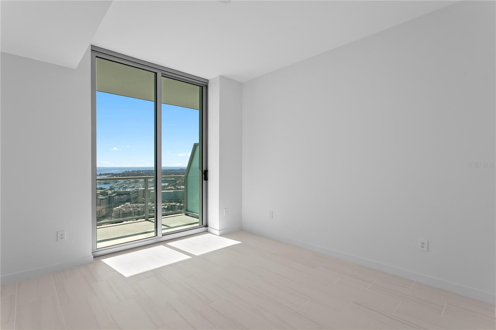 400 CENTRAL AVE #2806 — photo 43