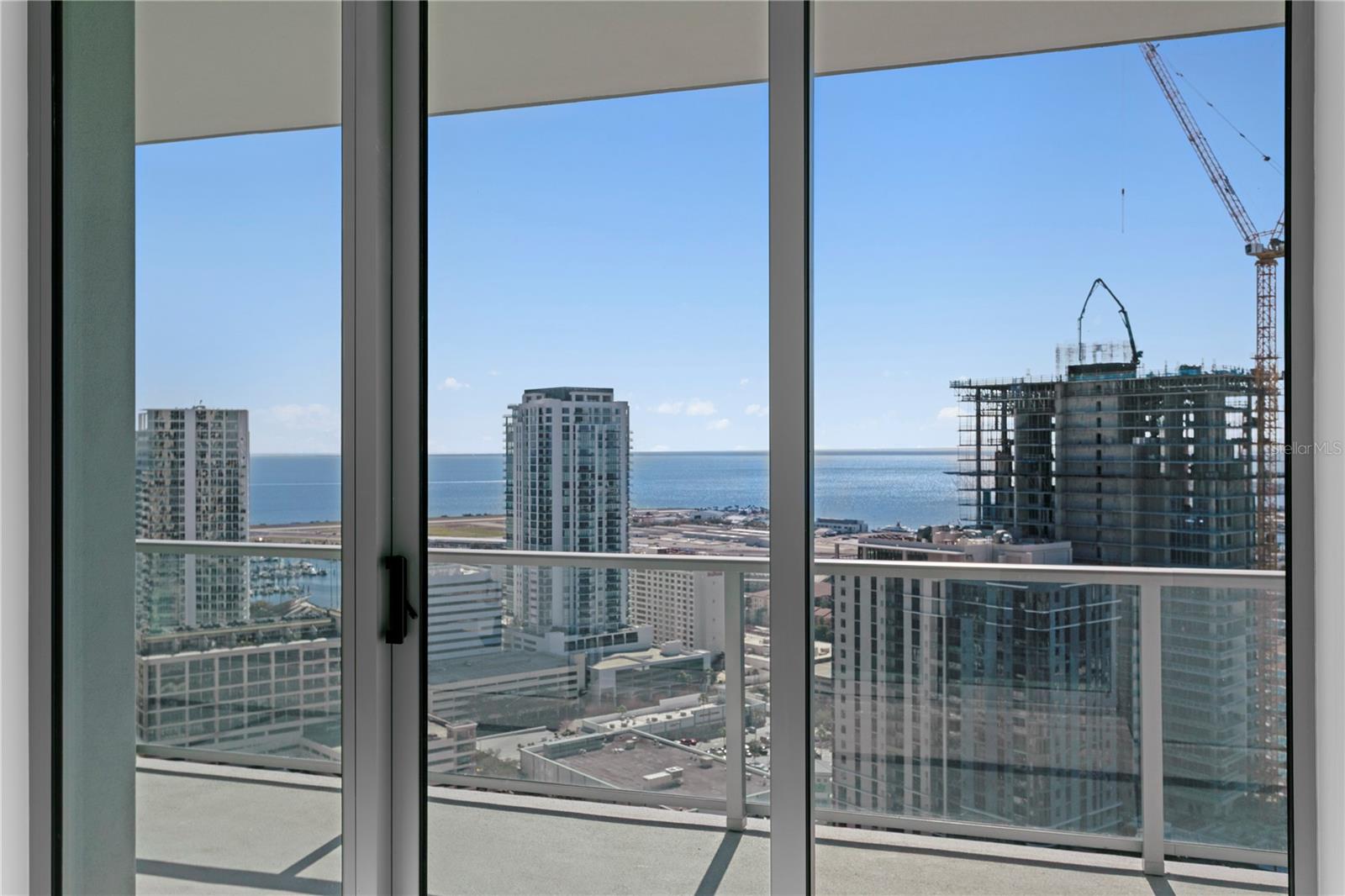 400 CENTRAL AVE #2806 — photo 39