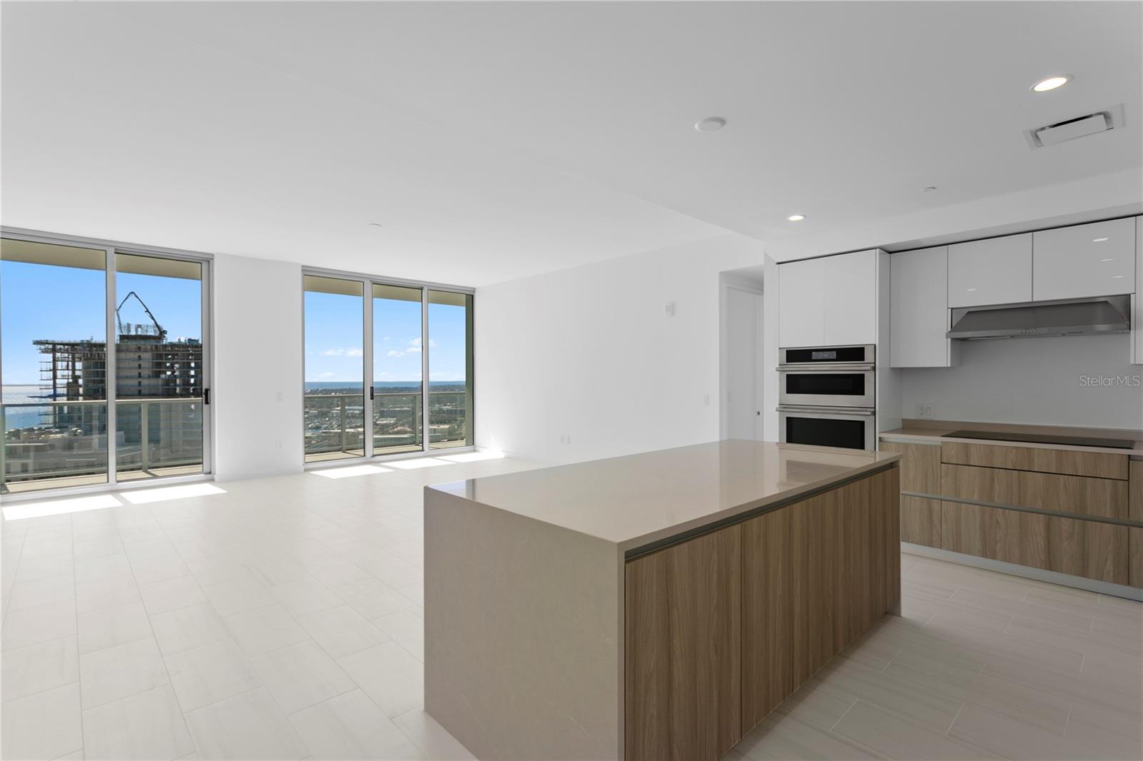 400 CENTRAL AVE #2806 — photo 13