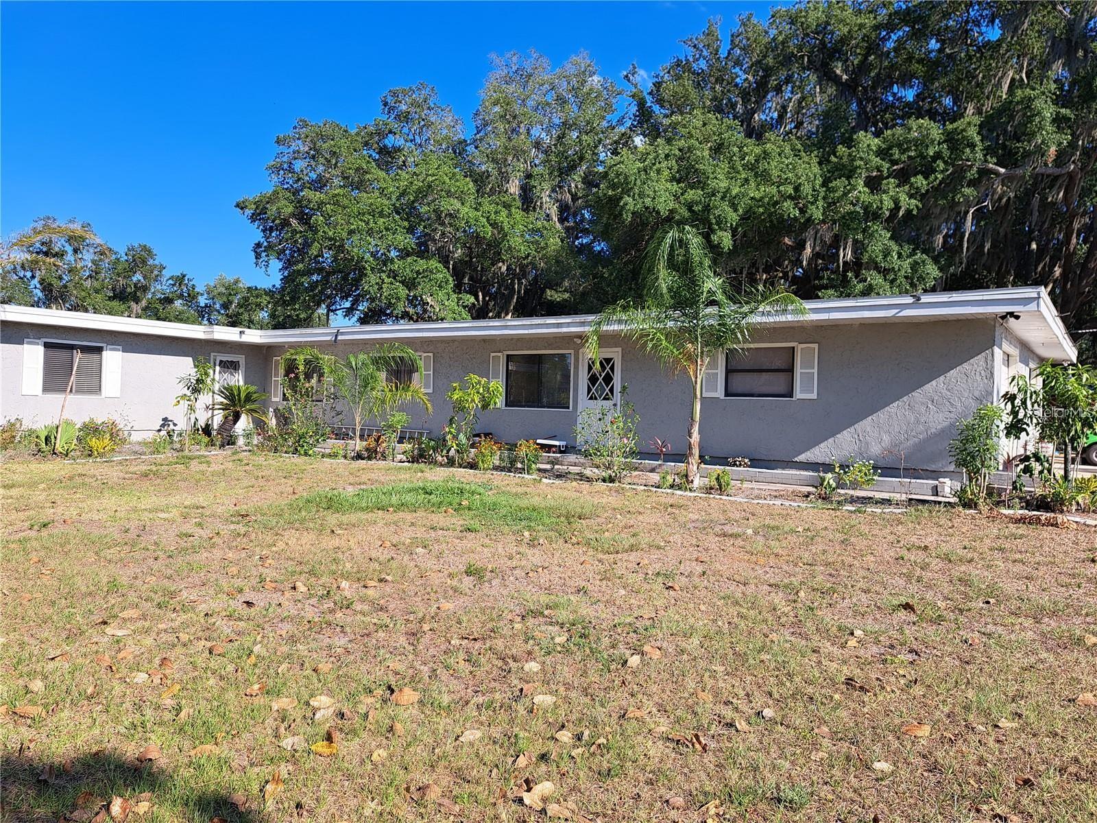 2814 N MARYLAND AVE — photo 40